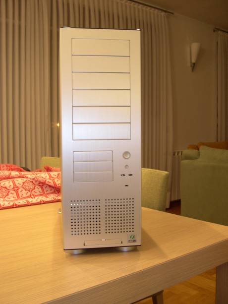 Lian Li PC70 kućište