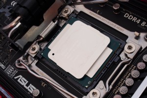 Intel i7-5960X