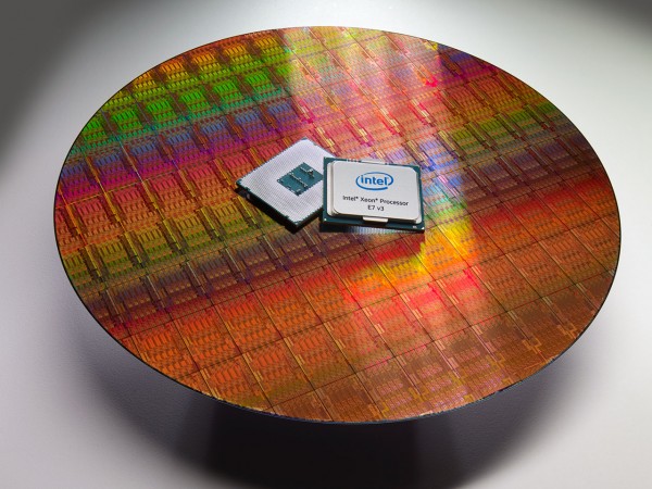 Intel Xeon E7 v3.