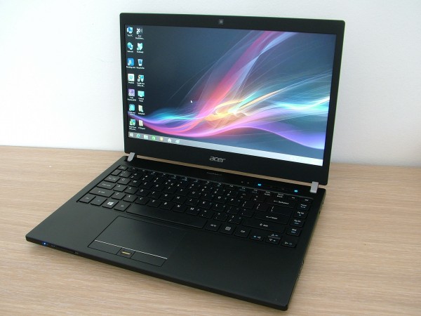 Acer_Travelmate_03