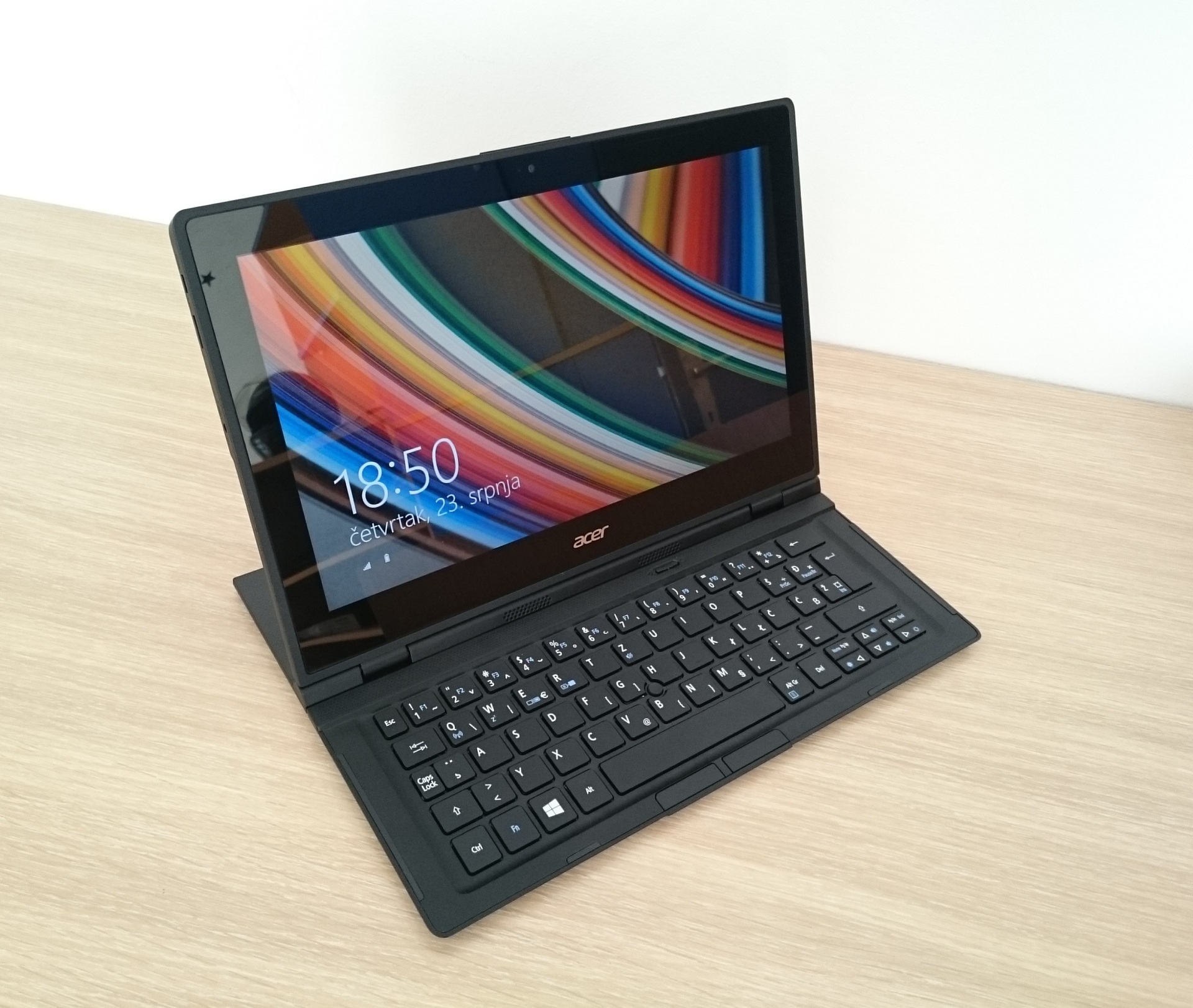 Acer Aspire Switch 12 – Is it a laptop?  Is it a tablet? No it’s Switch 12!