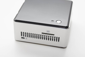 intel_nuc6i3SYYH_5