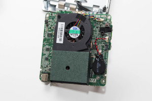 intel_nuc6i3SYYH_8