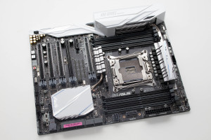 asus_x99_deluxe_II_8