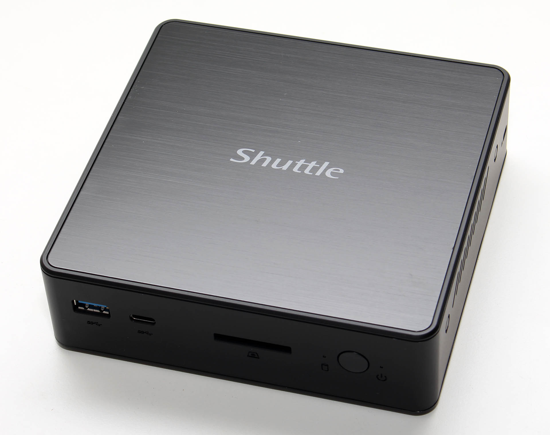 Shuttle XPC Nano NC02U recenzija