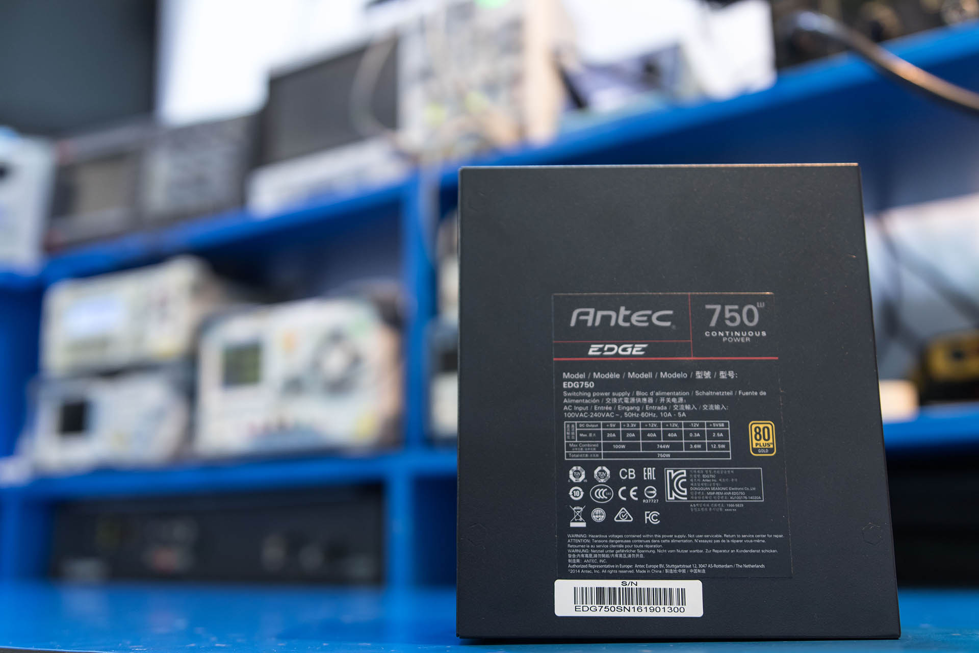 ANTEC EDGE 750W recenzija