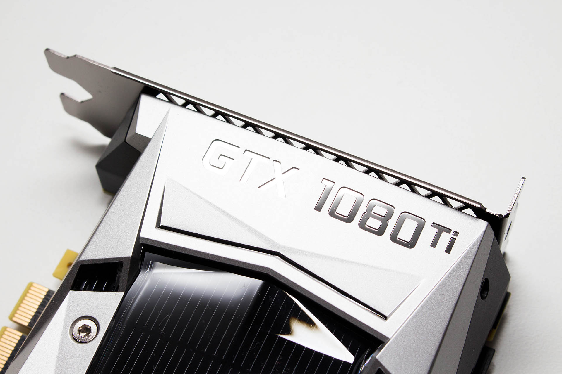 Nvidia GeForce GTX1080 Ti recenzija