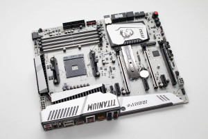 msi_x370_titanium_6