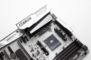 msi_x370_titanium_7