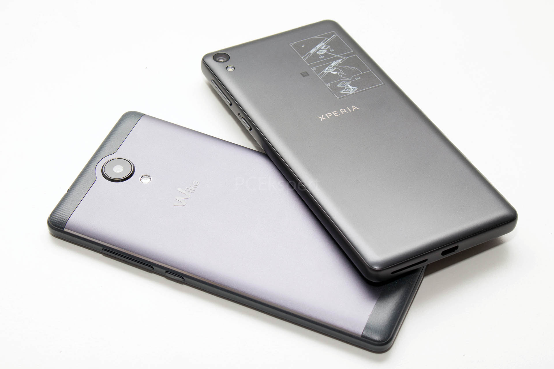 Usporedni test – Sony Xperia E5 vs. Wiko U Feel Lite