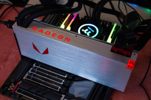 amd_vega_64_liquid_24