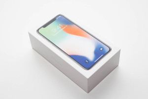 apple_iphone_x_1