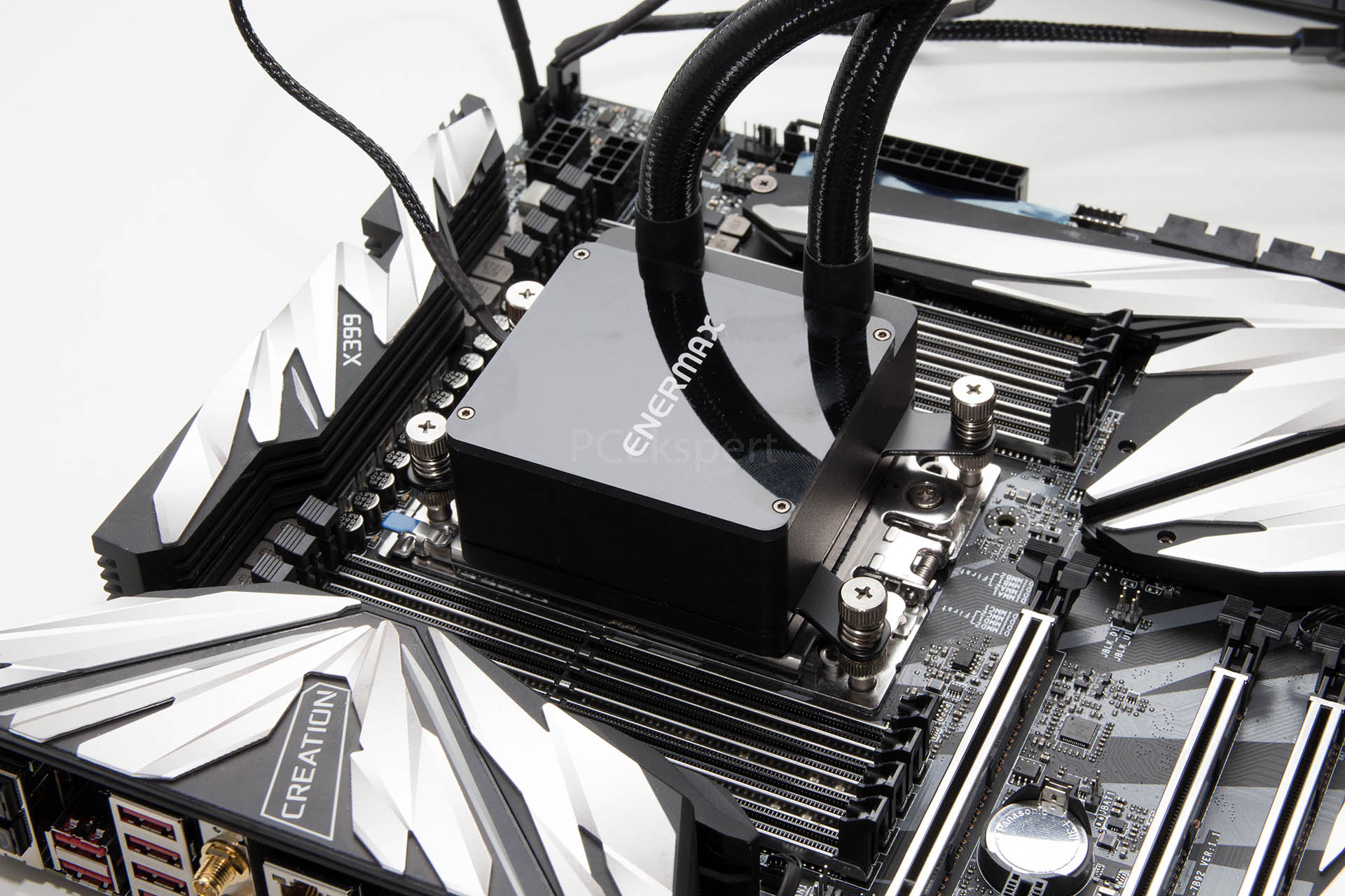 Enermax Liqtech 240 TR4 i overclocking Threadrippera 2