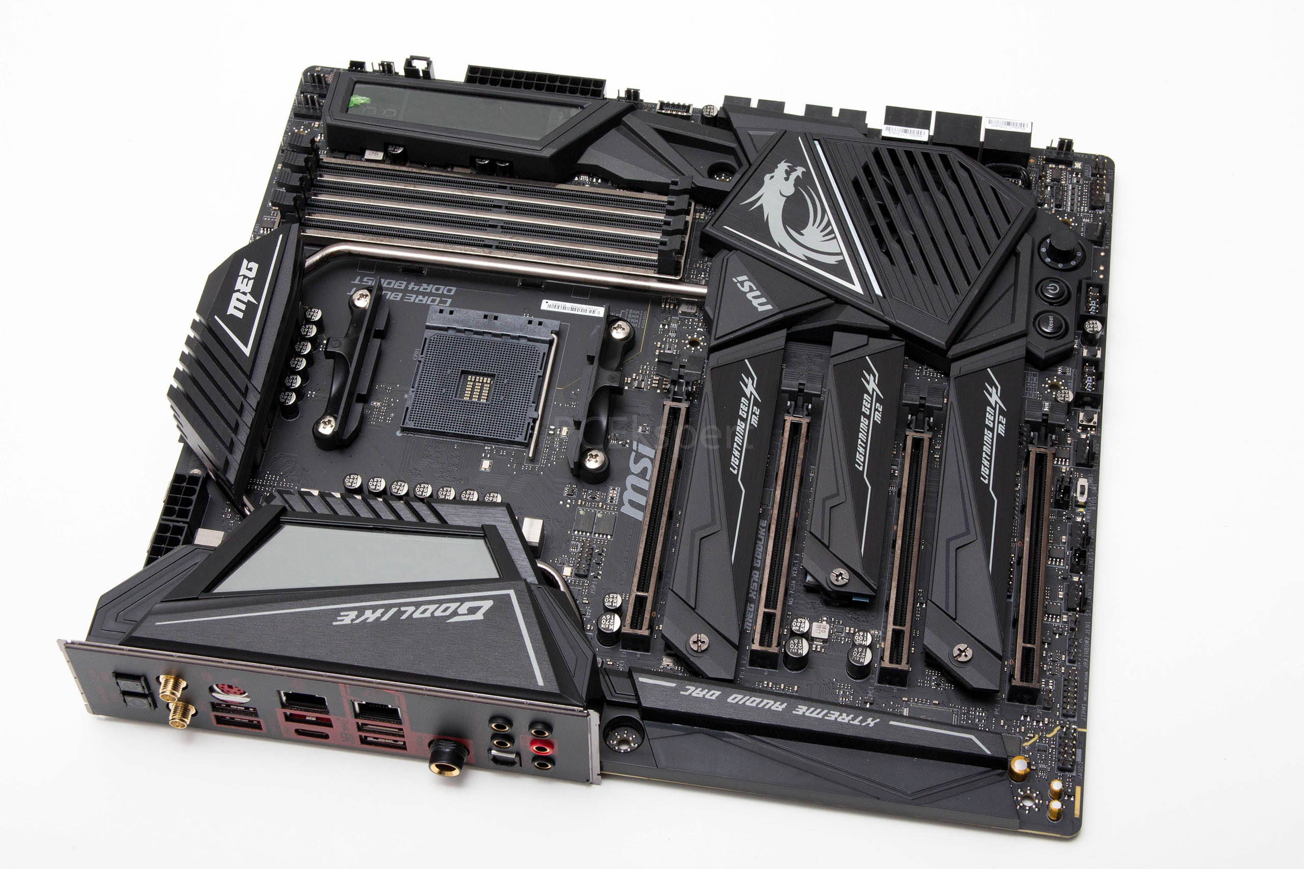 MSI MEG X570 Godlike recenzija