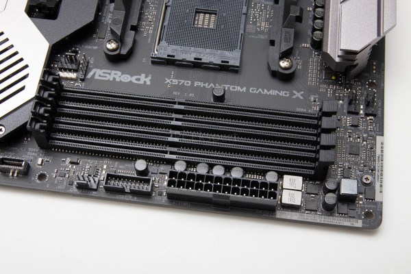 asrock_x570_phantom_gaming_x_9