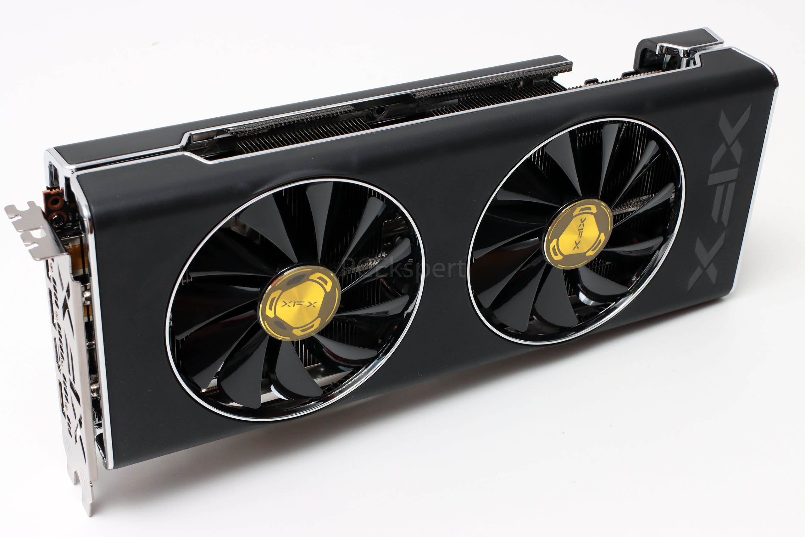 XFX Radeon RX 5700 XT THICC II recenzija