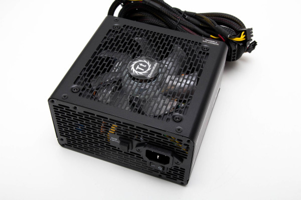 thermaltake_smart_600w_5