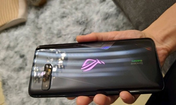 ASUS ROG Phone 3  bit će “čudovište” po performansama