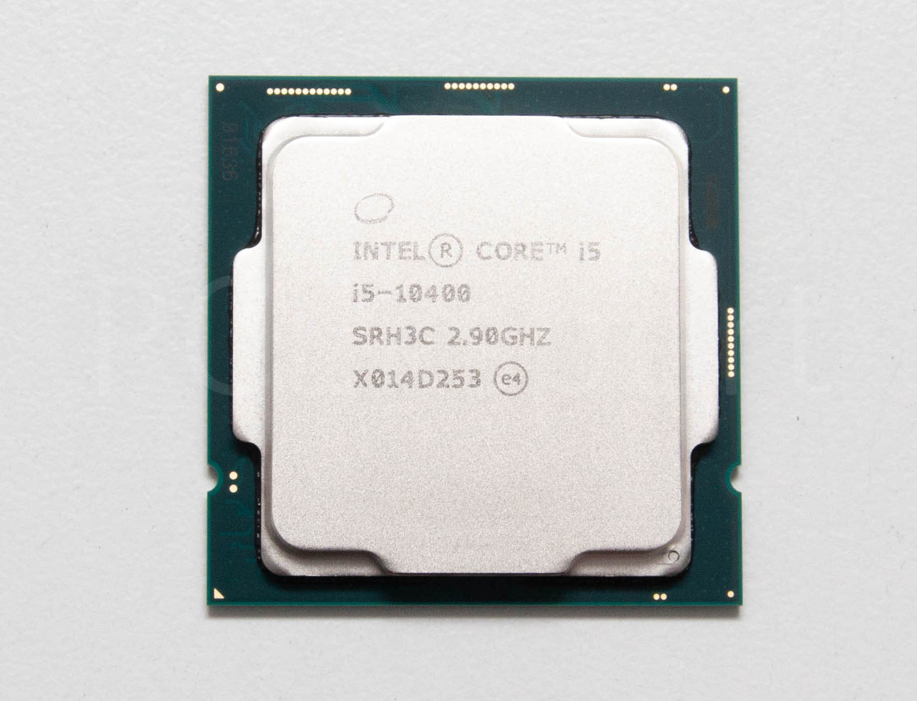 Intel Core i5-10400 recenzija