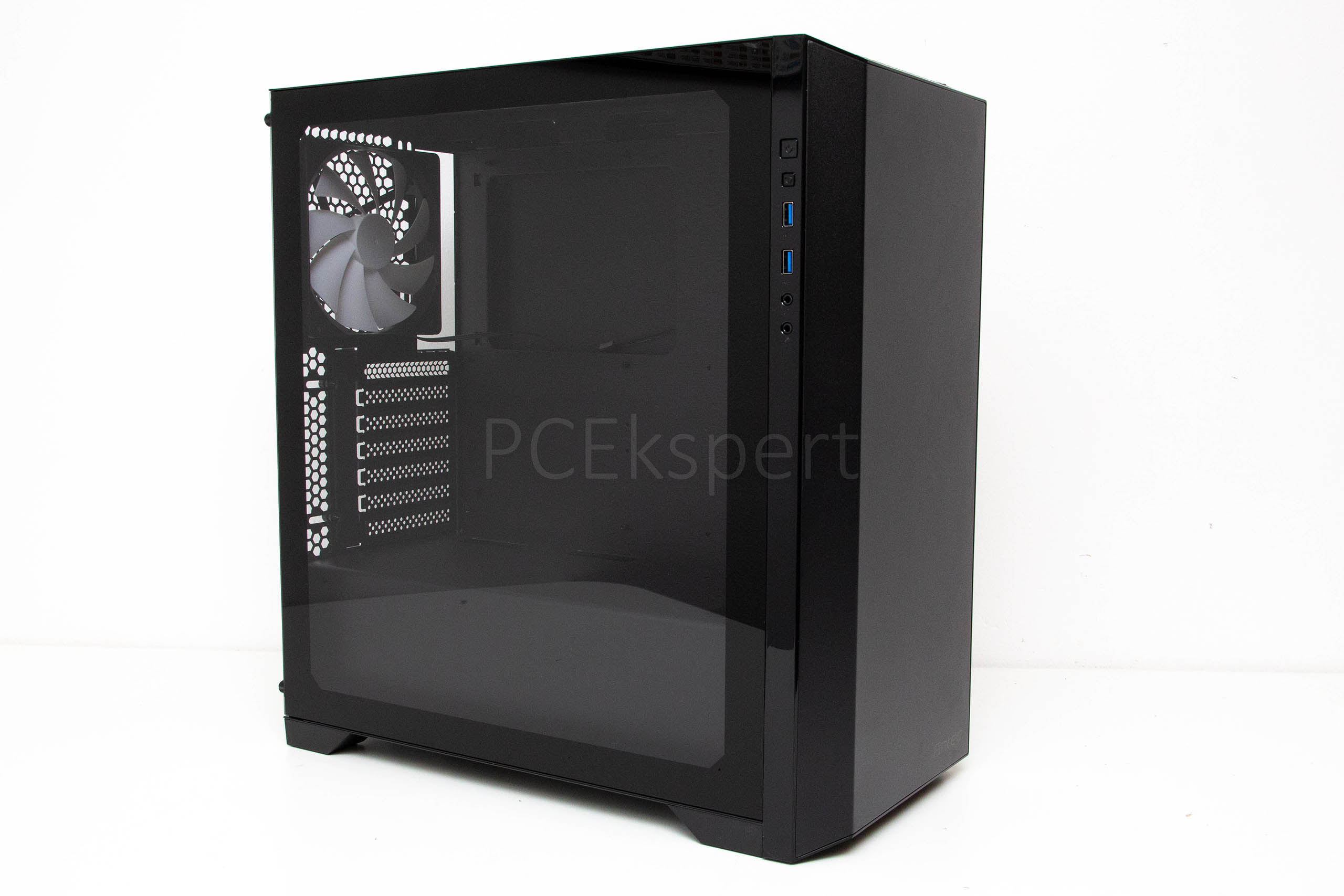 Antec P82 Flow recenzija