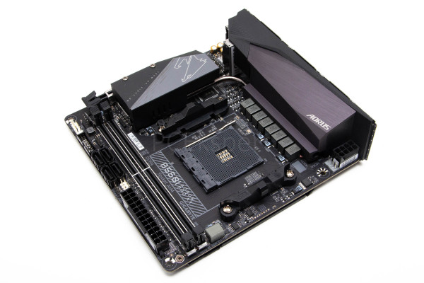 gigabyte_b550i_aorus_pro_ax_6