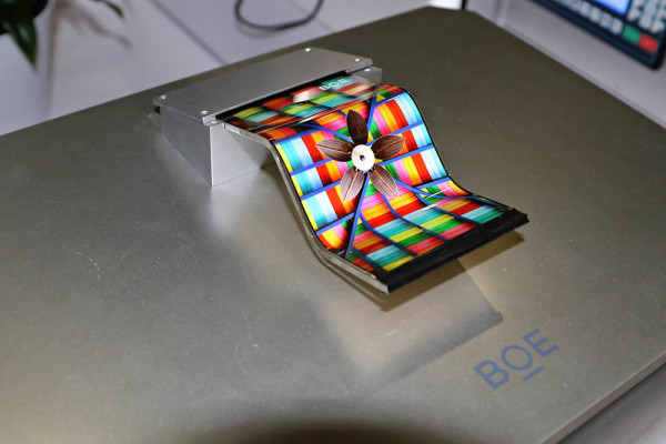 BOE ima za cilj svrgnuti Samsung na mobilnom OLED tržištu