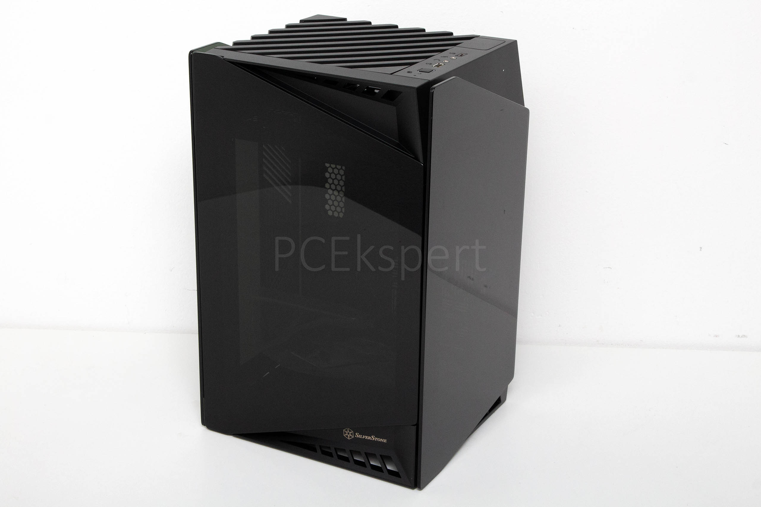 SilverStone Lucid LD03 recenzija