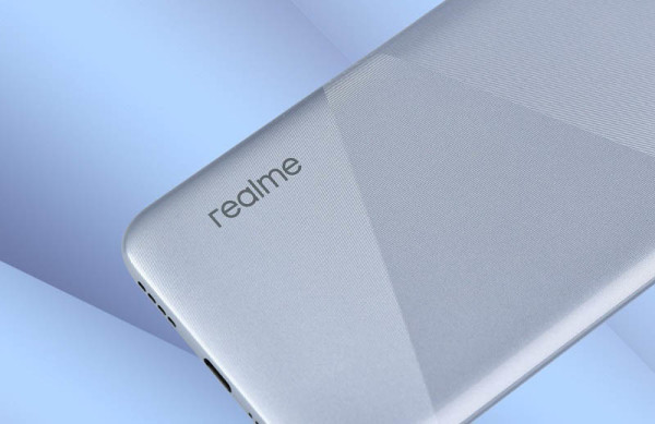 Realme želi raznolikost – pametni telefoni dobit će ovalnu stražnju kameru