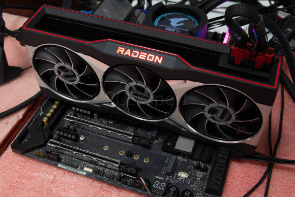 amd_rx6800xt_12