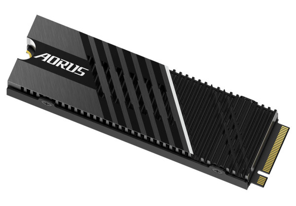 Gigabyte lansira AORUS Gen4 7000s