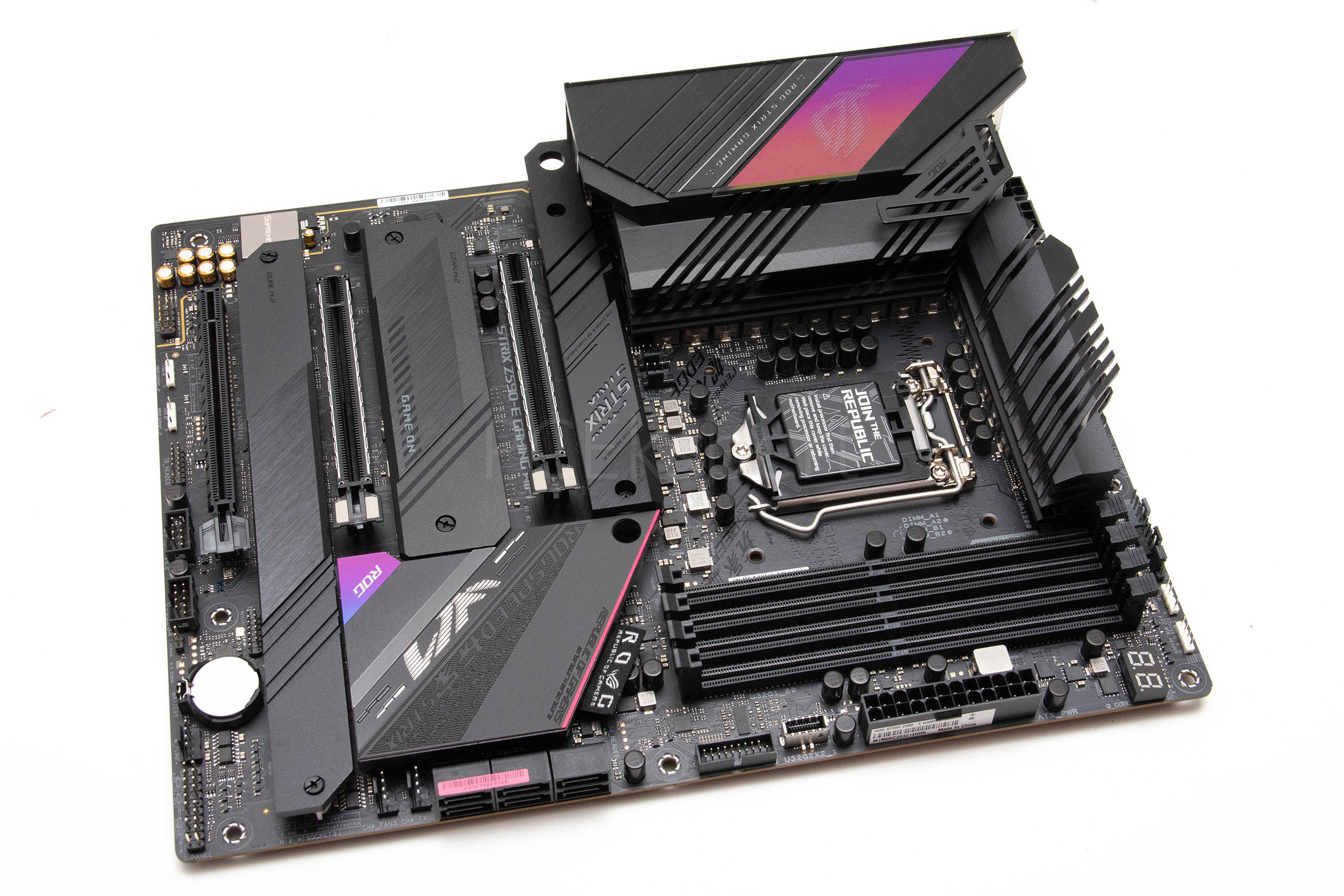 ASUS Strix Z590-E Gaming WiFi recenzija