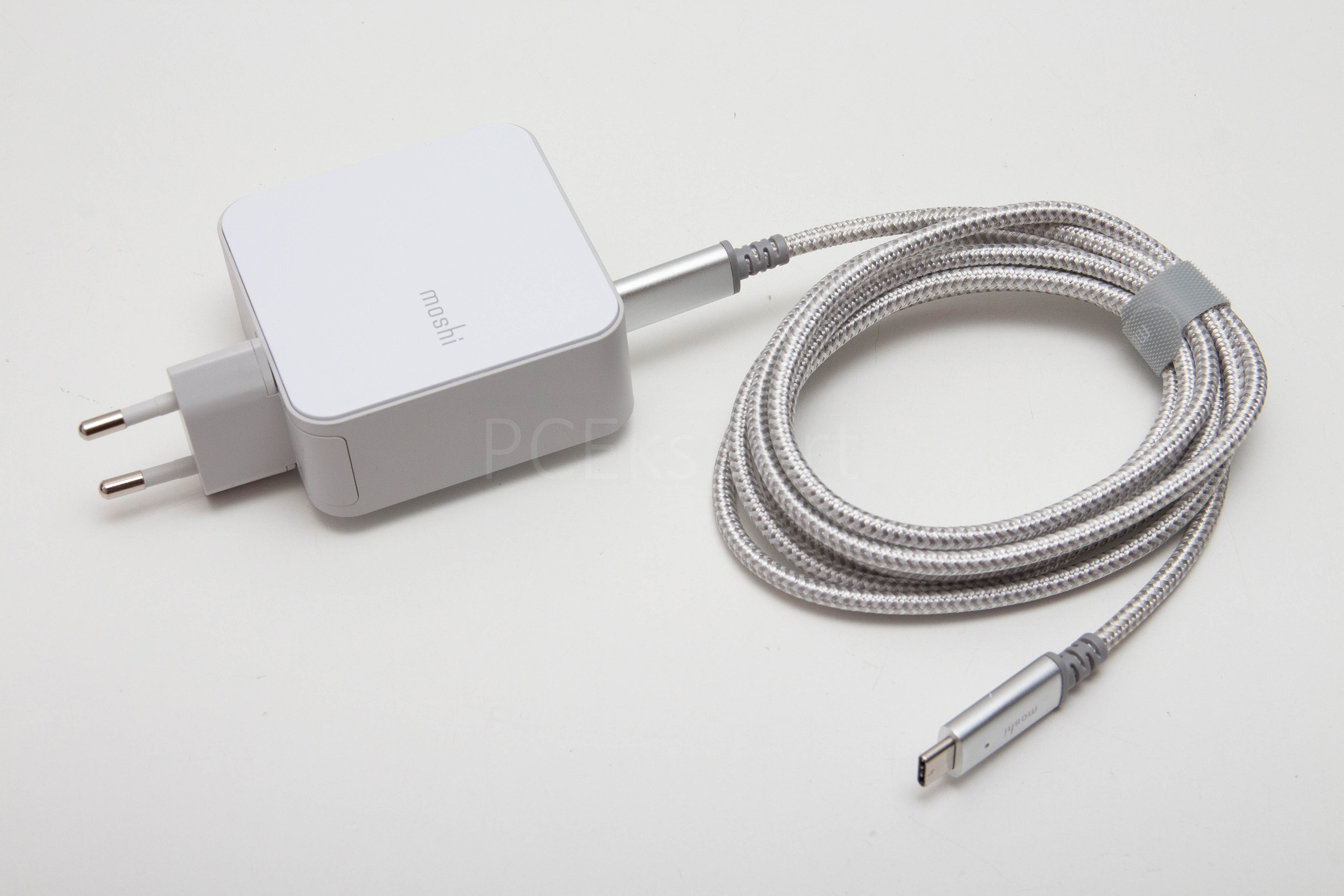 Recenzija – Moshi ProGeo USB-C 42W punjač & Integra USB-C kabel