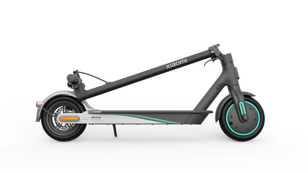 Mi Scooter Mercedes AMG Petronas