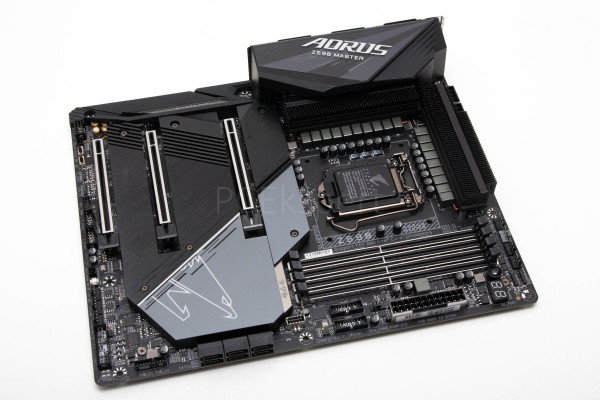 gigabyte_z590_aorus_master_4