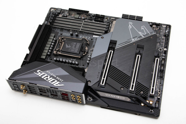 gigabyte_z590_aorus_master_5