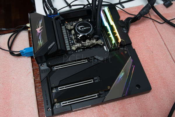 gigabyte_z590_aorus_extreme_31