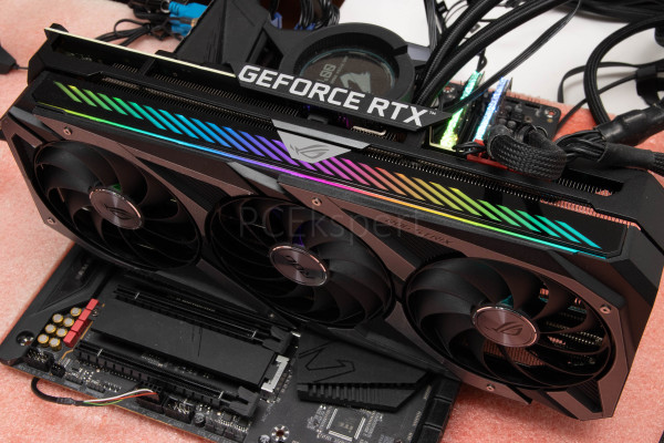 asus_rog_strix_rtx3070_oc_11