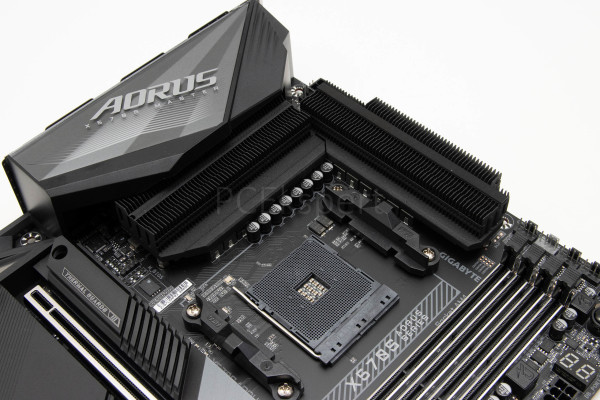 gigabyte_x570s_aorus_master_7