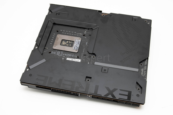 asus_maximus_z690_extreme_4