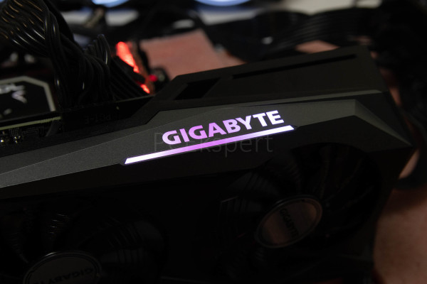 gigabyte_rtx_3050_gaming_oc_9