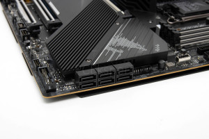 gigabyte_z690_aorus_master_14