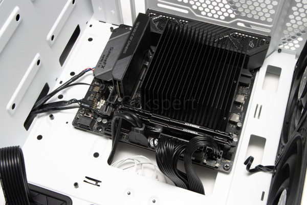 coolermaster_td300_mesh_18