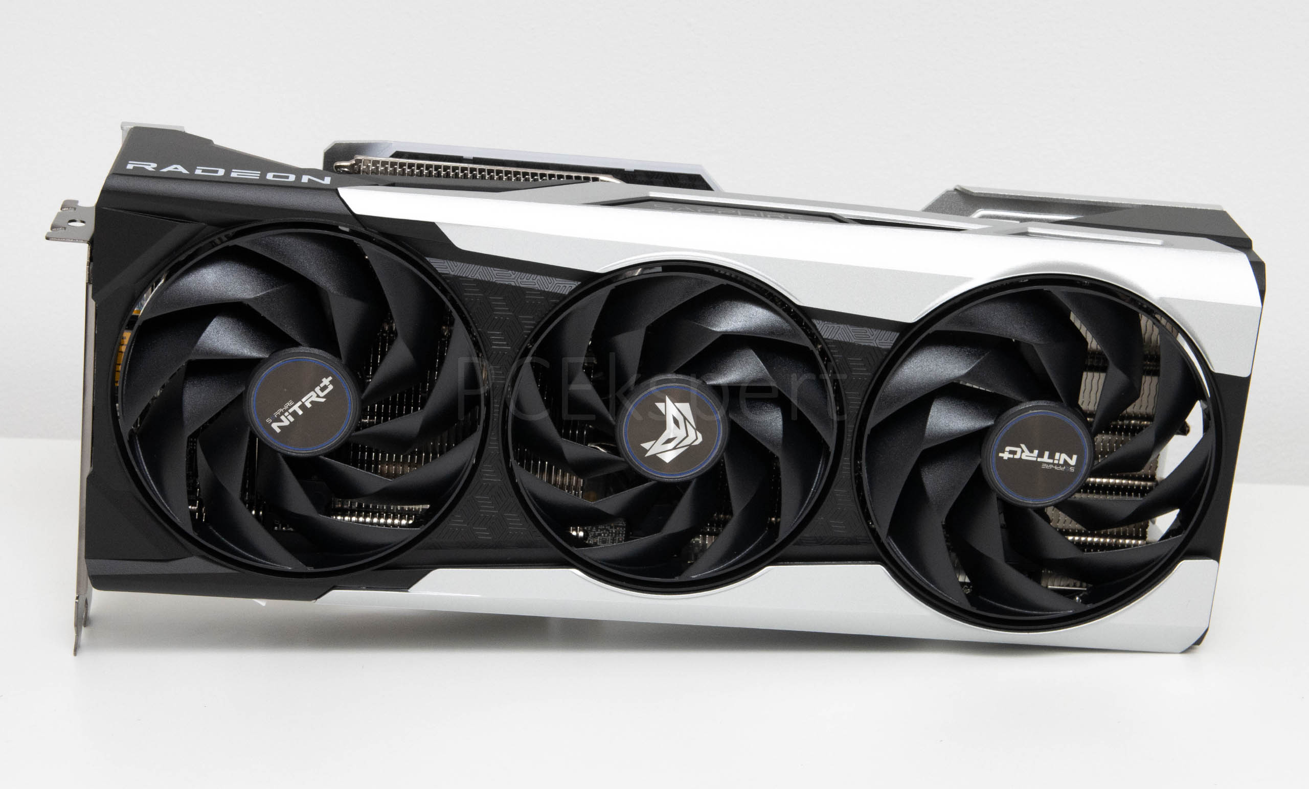 Sapphire Radeon RX 6750 XT Nitro+ OC recenzija