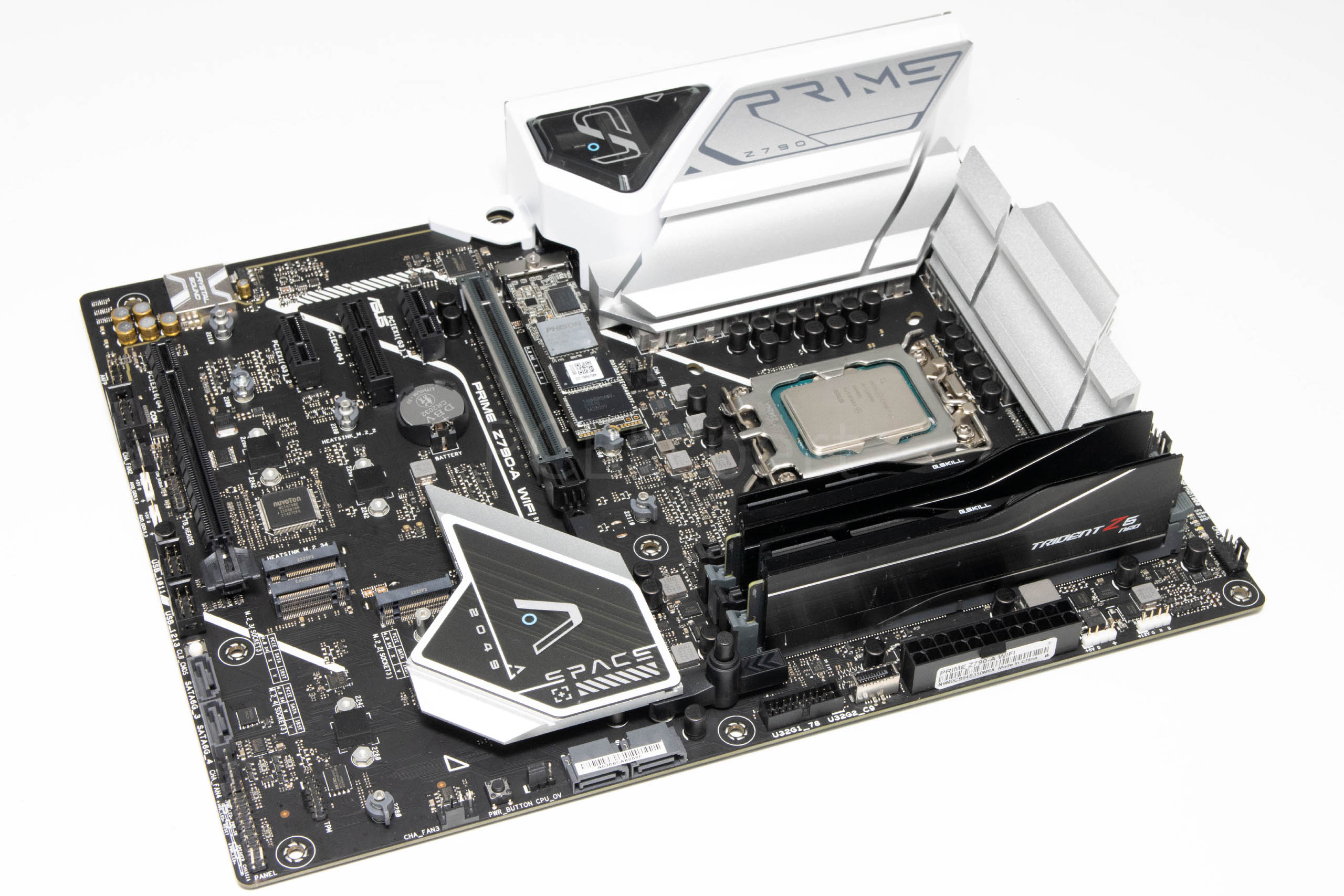 ASUS PRIME Z790-A WiFi recenzija