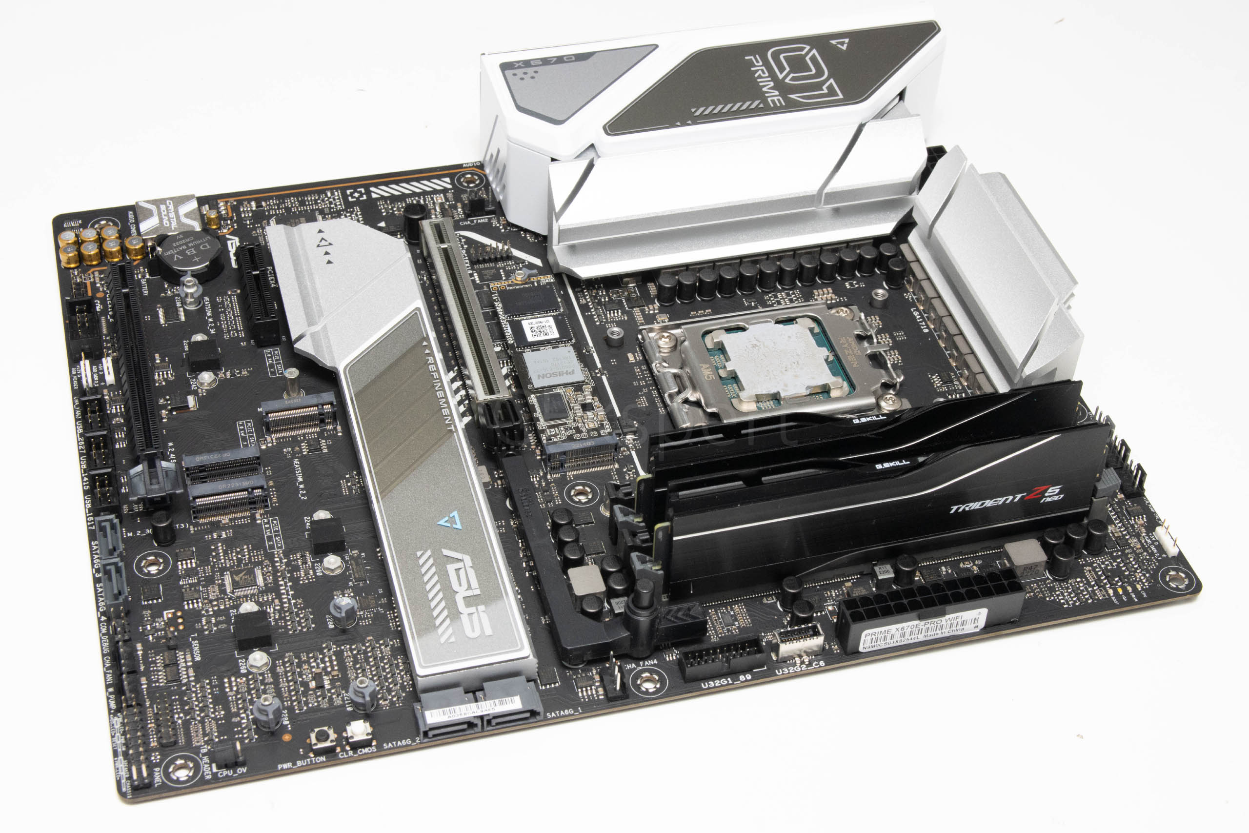 ASUS PRIME X670E-PRO WIFI recenzija