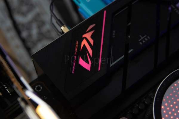 asus_rog_strix_b650e_f_gaming_wifi_10