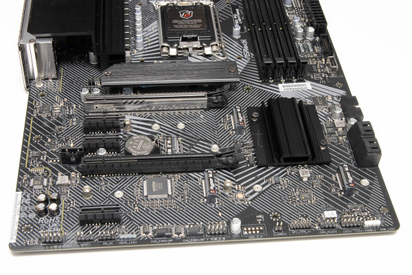 asrock_z790_pg_lightning_8