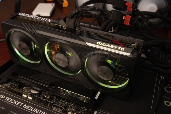 gigabyte_rtx4070_gaming_oc_9