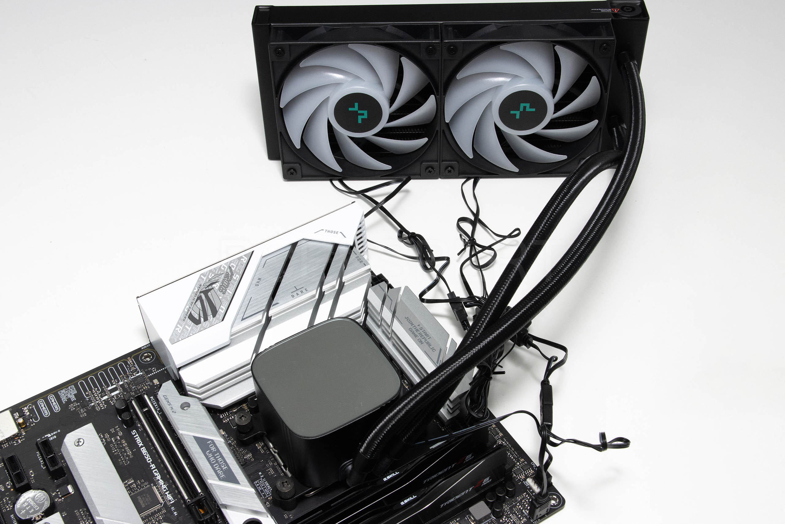 DeepCool LS520 SE recenzija