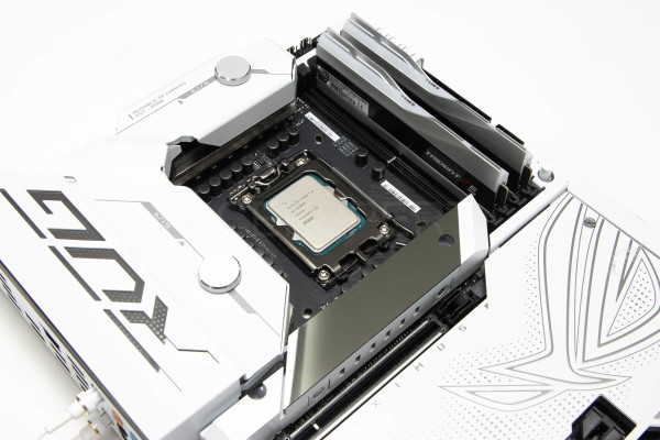 asus_rog_maximus_z790_formula_11